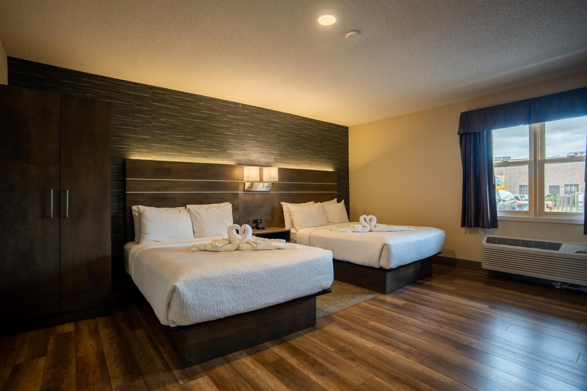 Glengarry Extended Stays Труро Екстер'єр фото